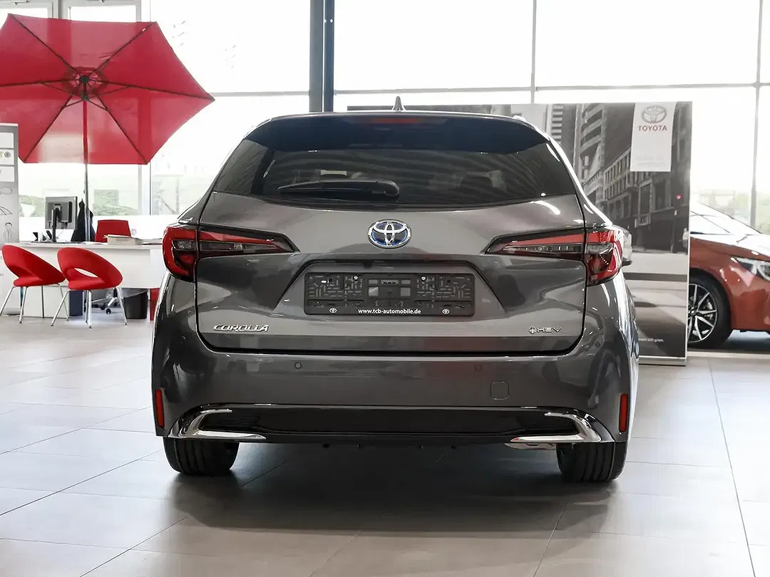 Toyota Corolla - Thumbnail 4