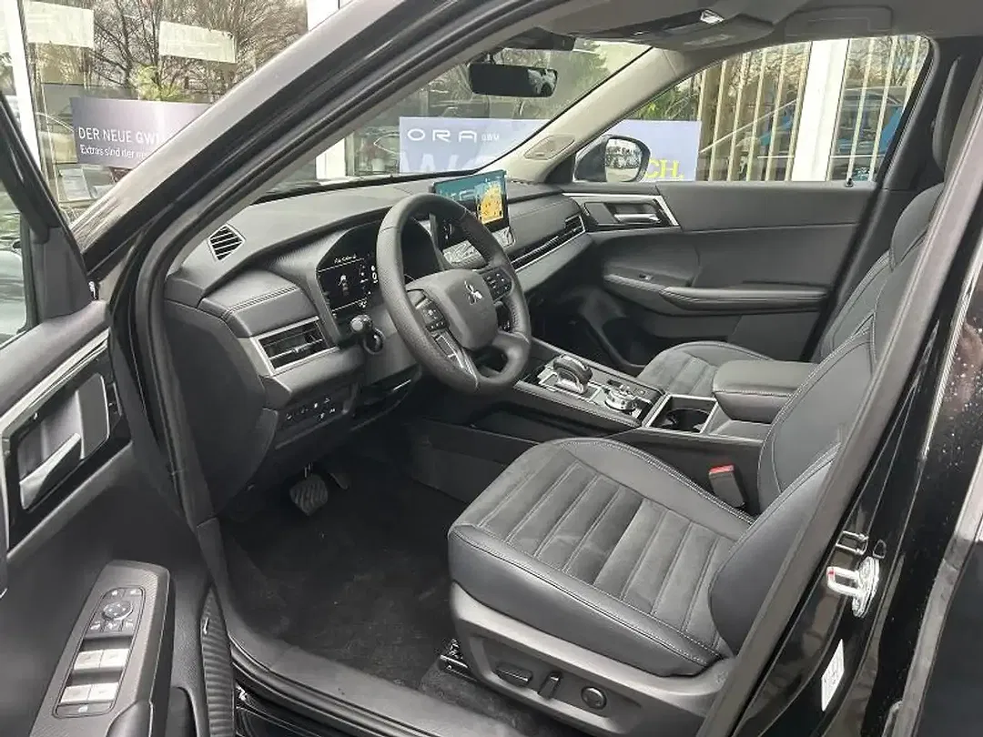 Mitsubishi Outlander - Thumbnail 9