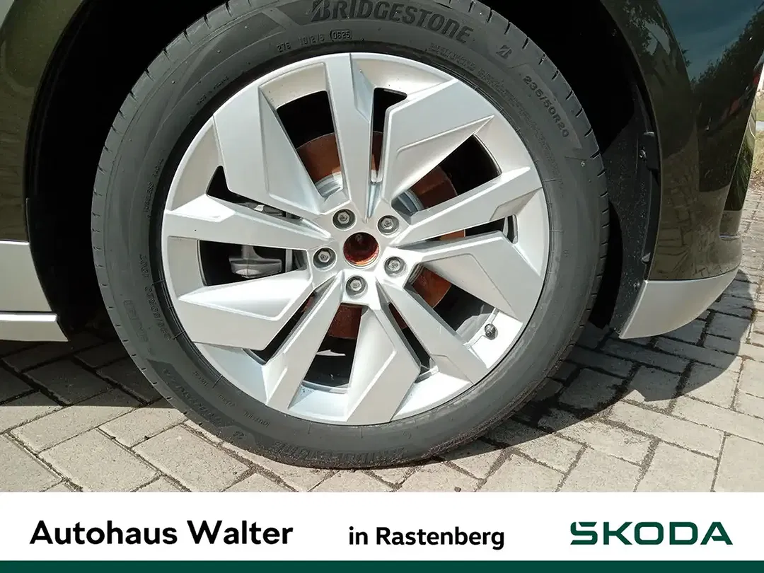 Skoda Enyaq - Thumbnail 6