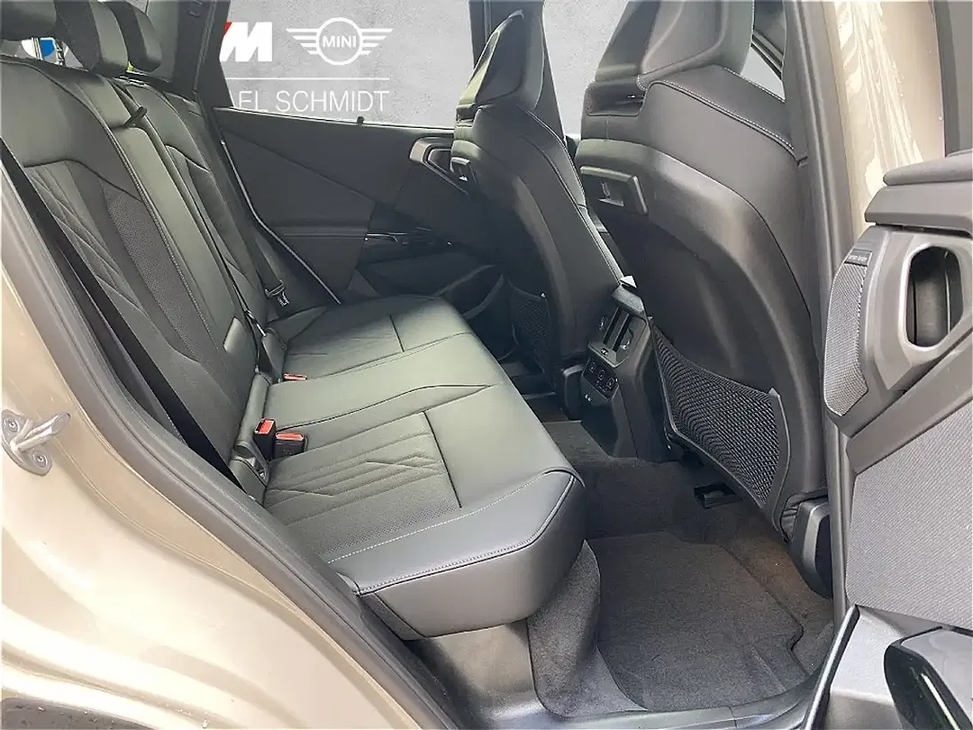BMW X3 - Thumbnail 10