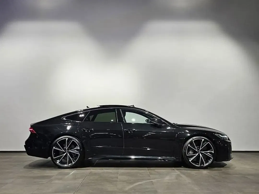 Audi RS7 - Thumbnail 6
