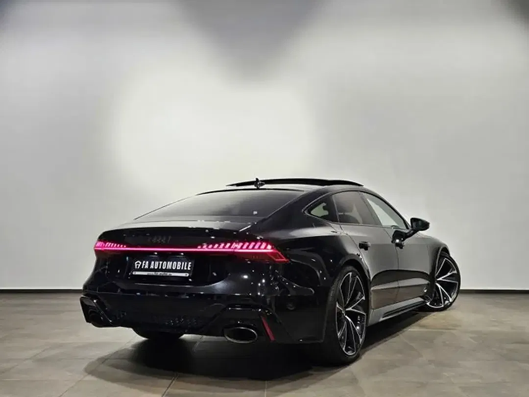 Audi RS7 - Thumbnail 8