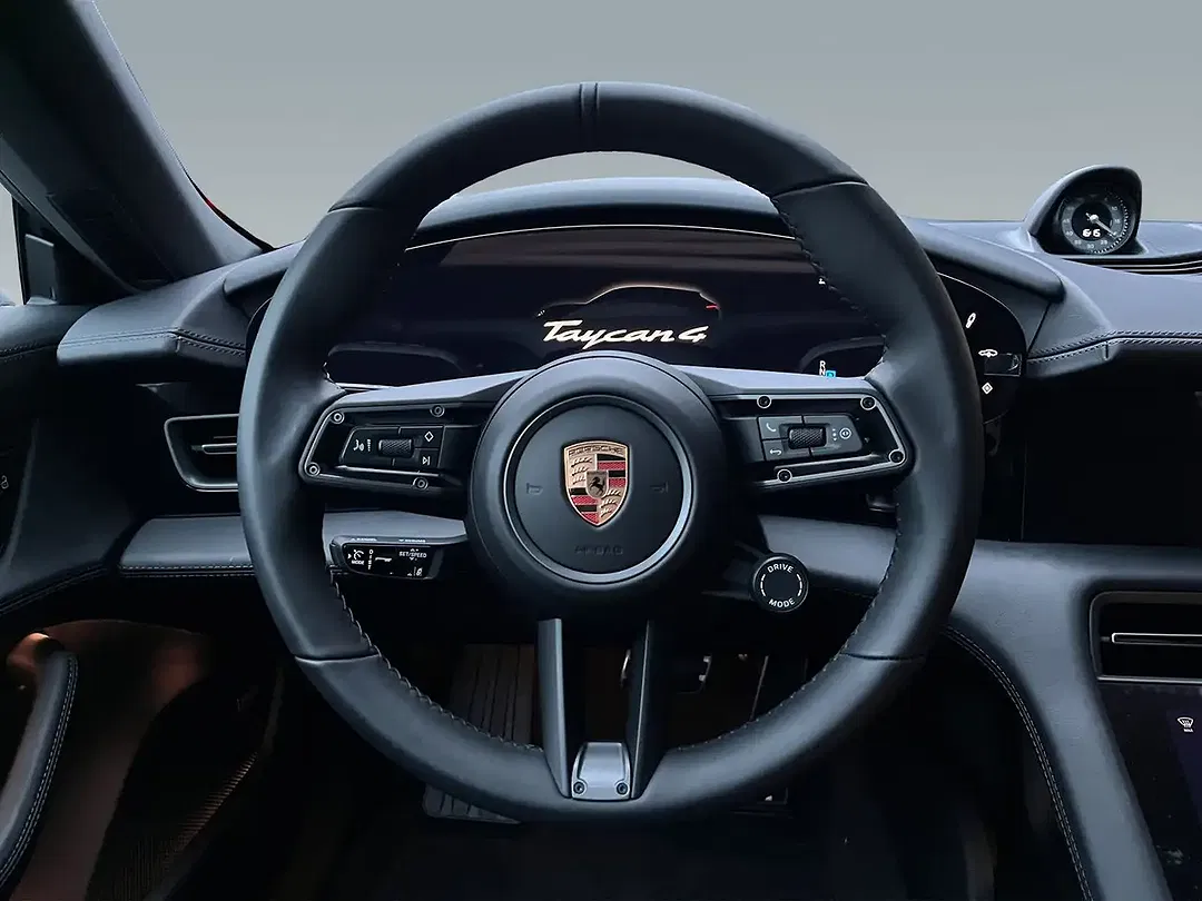 Porsche Taycan - Thumbnail 10