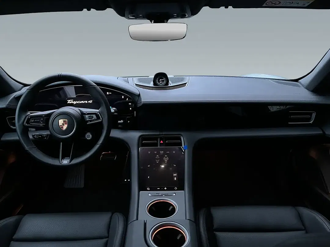Porsche Taycan - Thumbnail 9