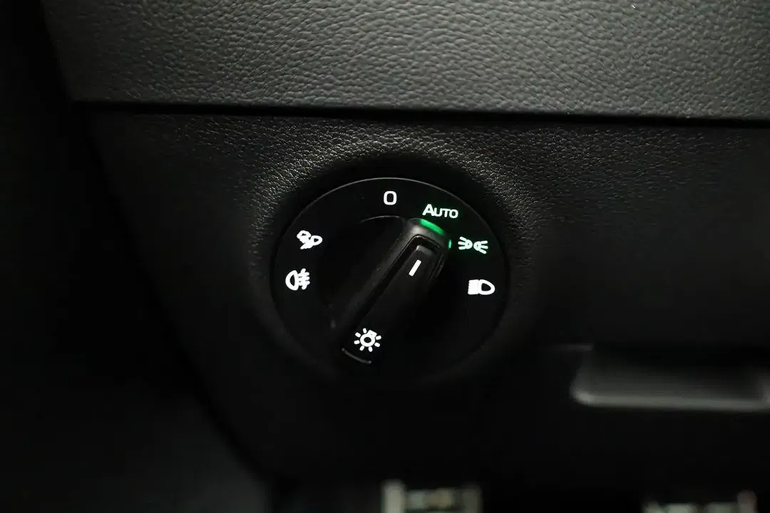 Skoda Karoq - Thumbnail 9