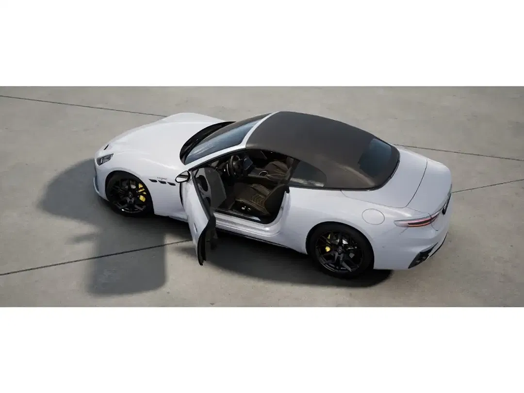 Maserati GranCabrio - Thumbnail 9