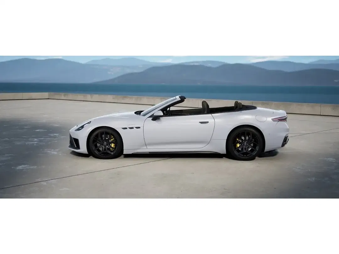 Maserati GranCabrio 4x4 Trofeo