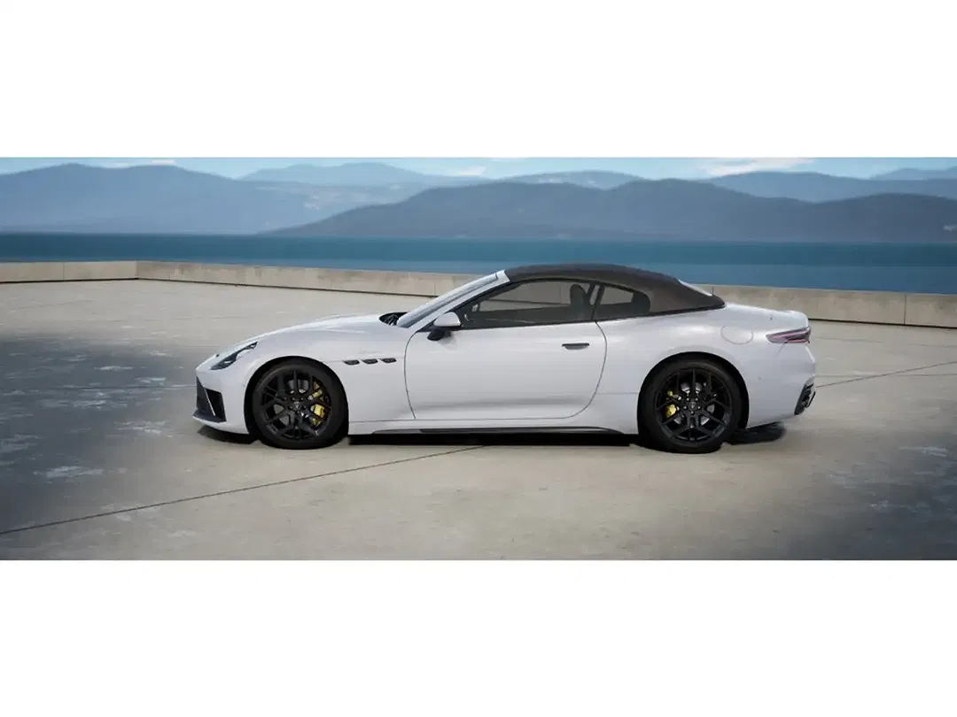 Maserati GranCabrio - Thumbnail 2