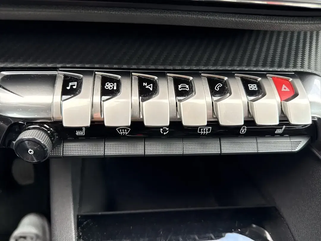 Peugeot 5008 - Thumbnail 15