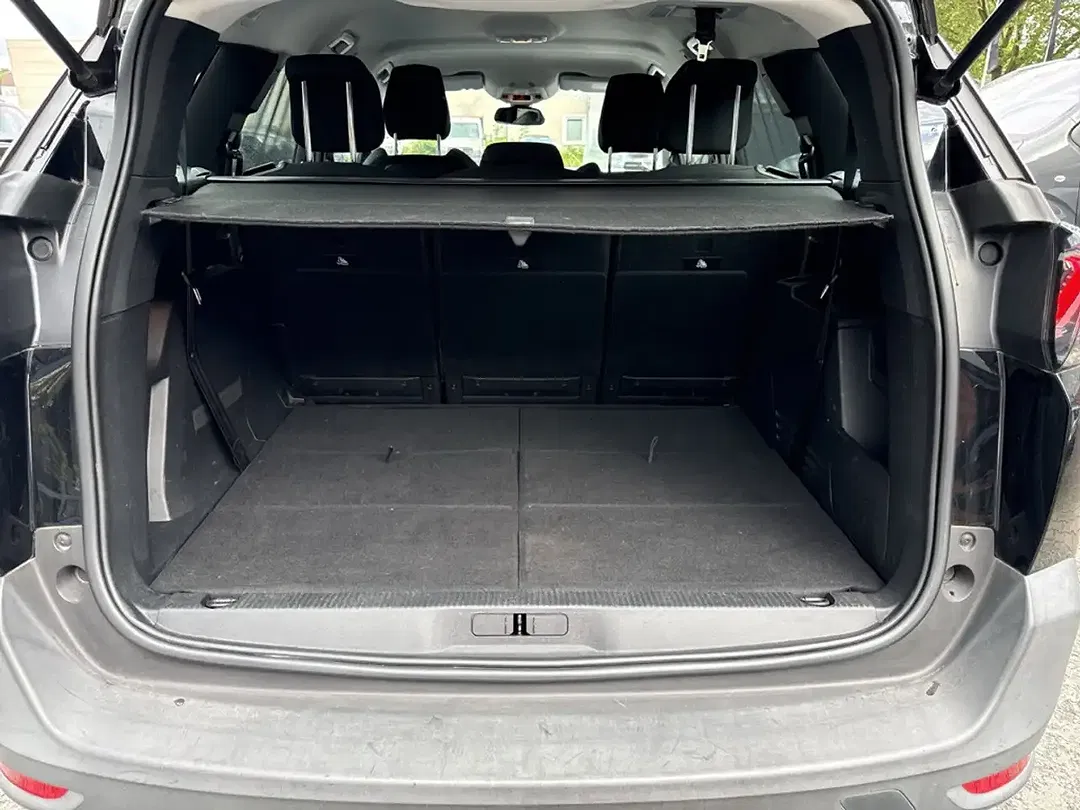 Peugeot 5008 - Thumbnail 6