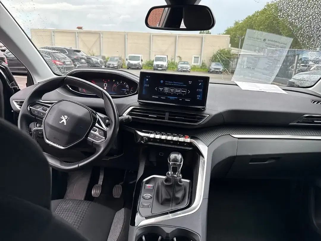 Peugeot 5008 - Thumbnail 8