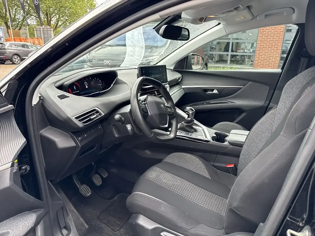 Peugeot 5008 - Thumbnail 9