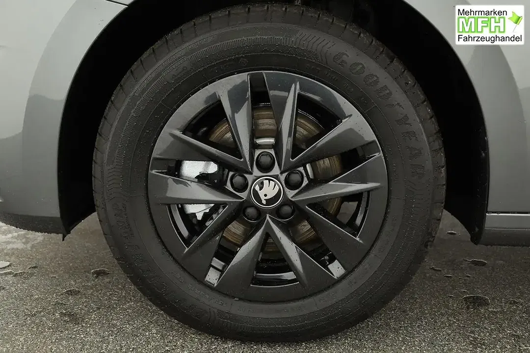 Skoda Fabia - Thumbnail 12