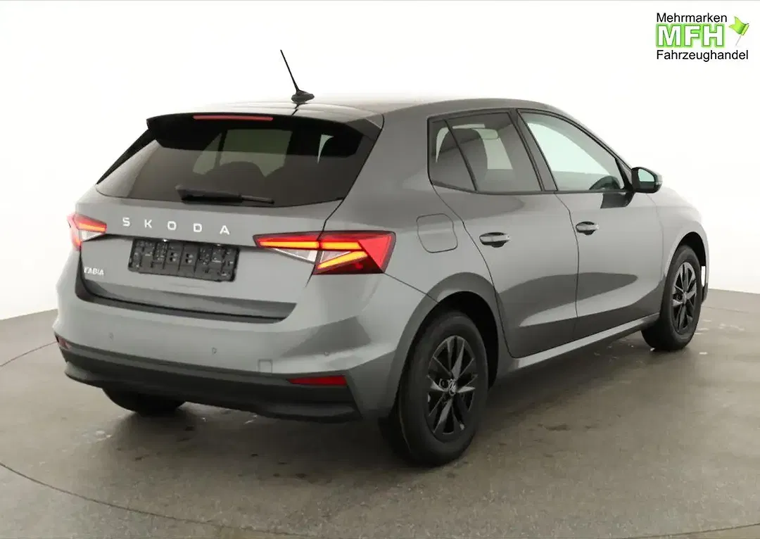 Skoda Fabia - Thumbnail 2