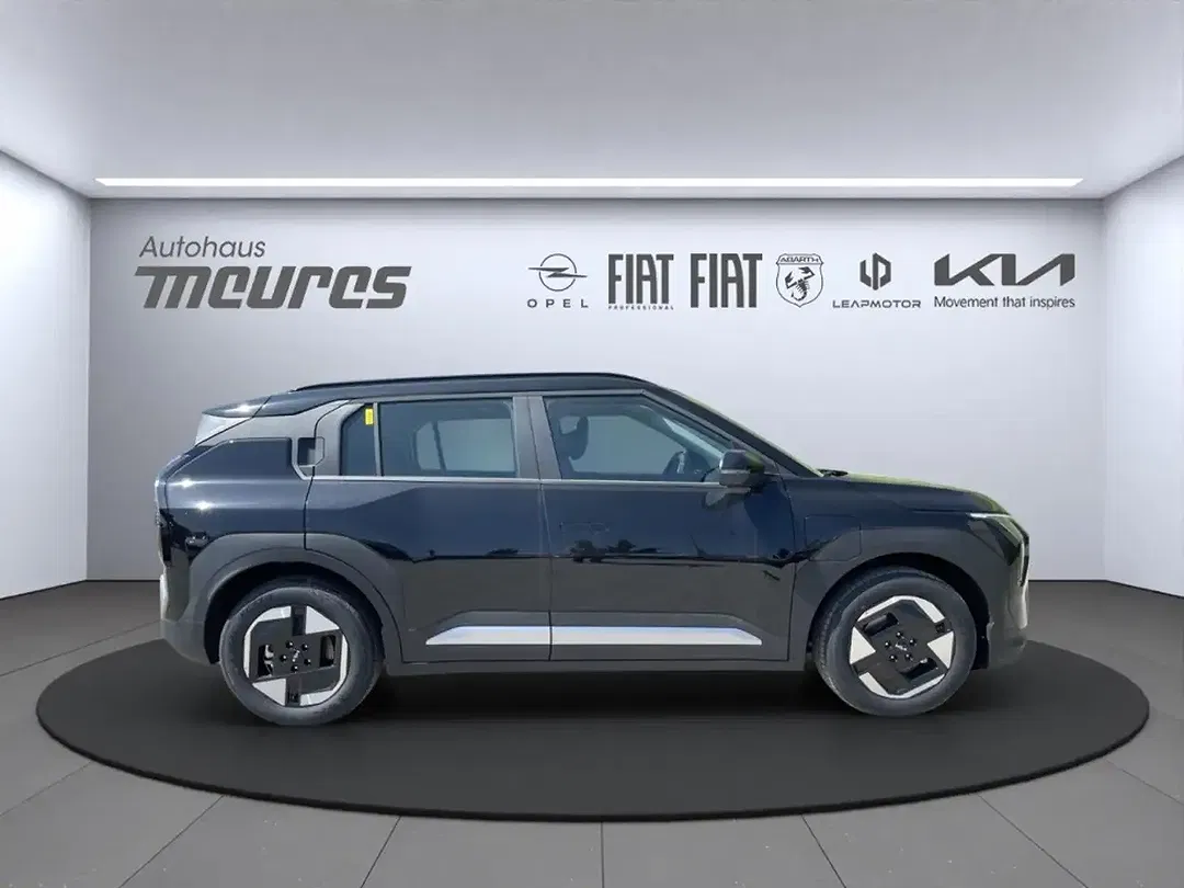 Kia EV3 - Thumbnail 5