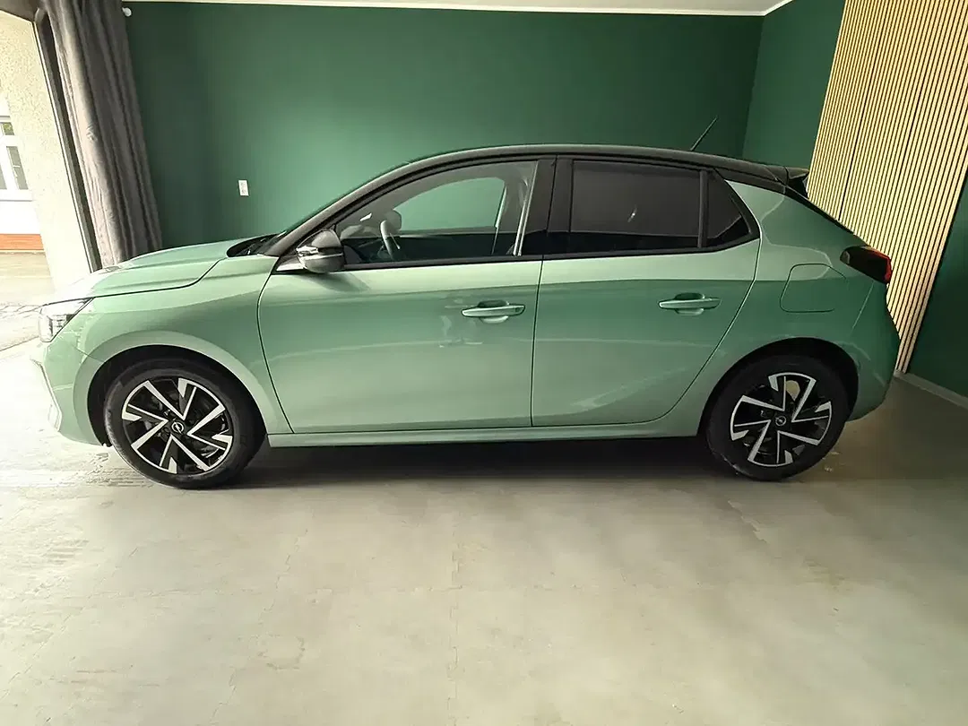 Opel Corsa - Thumbnail 3
