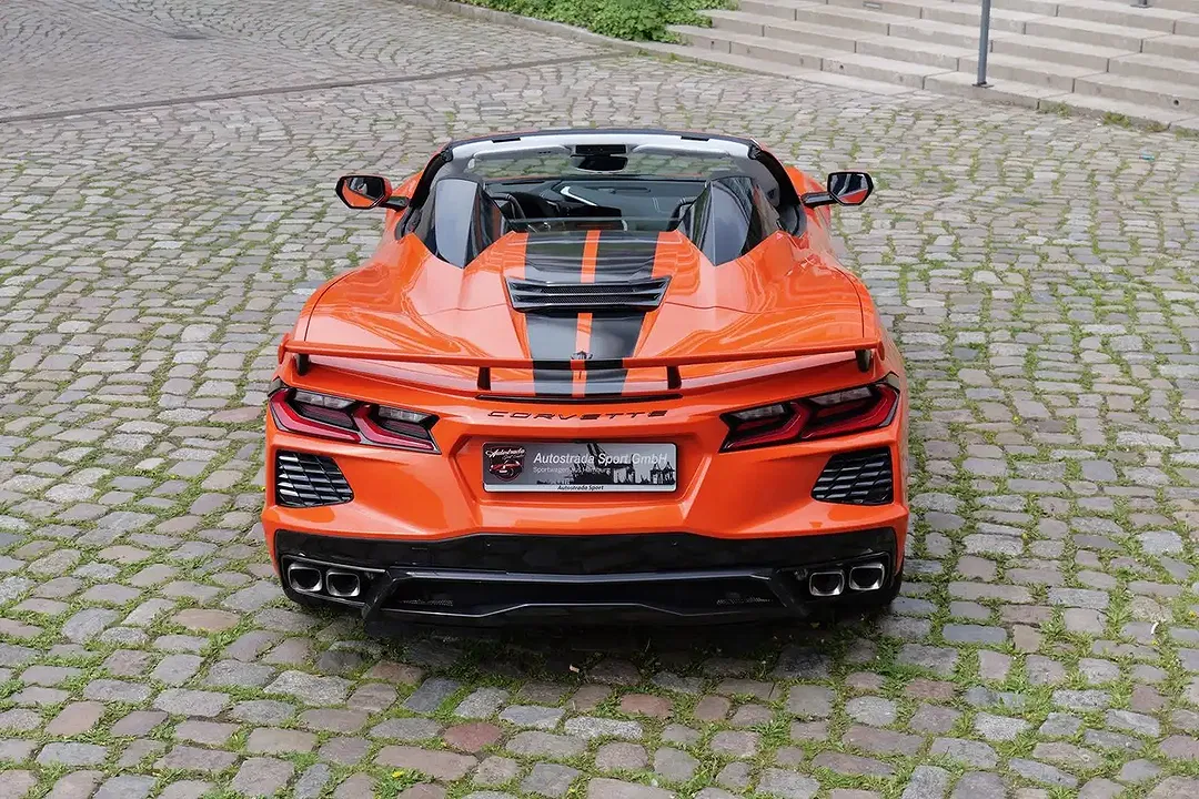 Corvette Stingray - Thumbnail 3