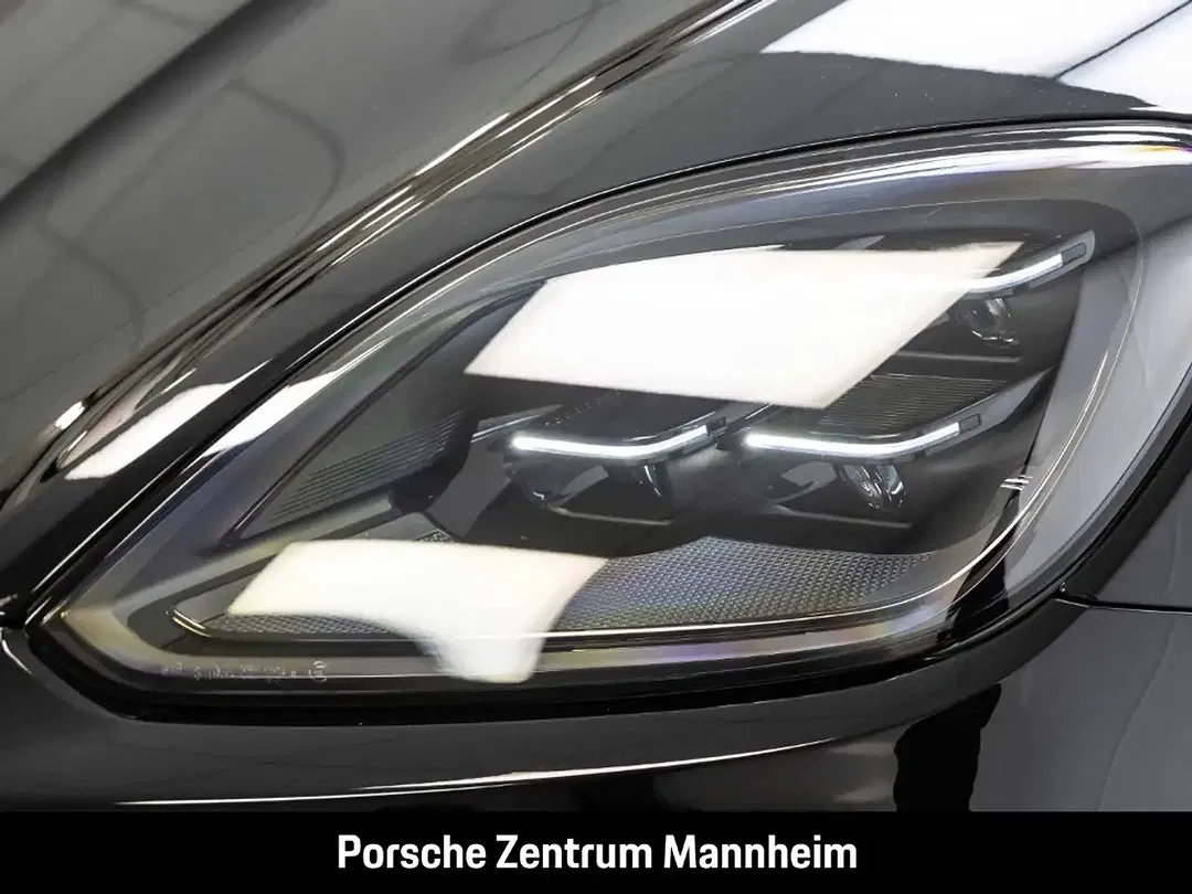 Porsche Cayenne - Thumbnail 13