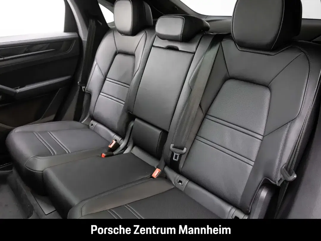 Porsche Cayenne - Thumbnail 14
