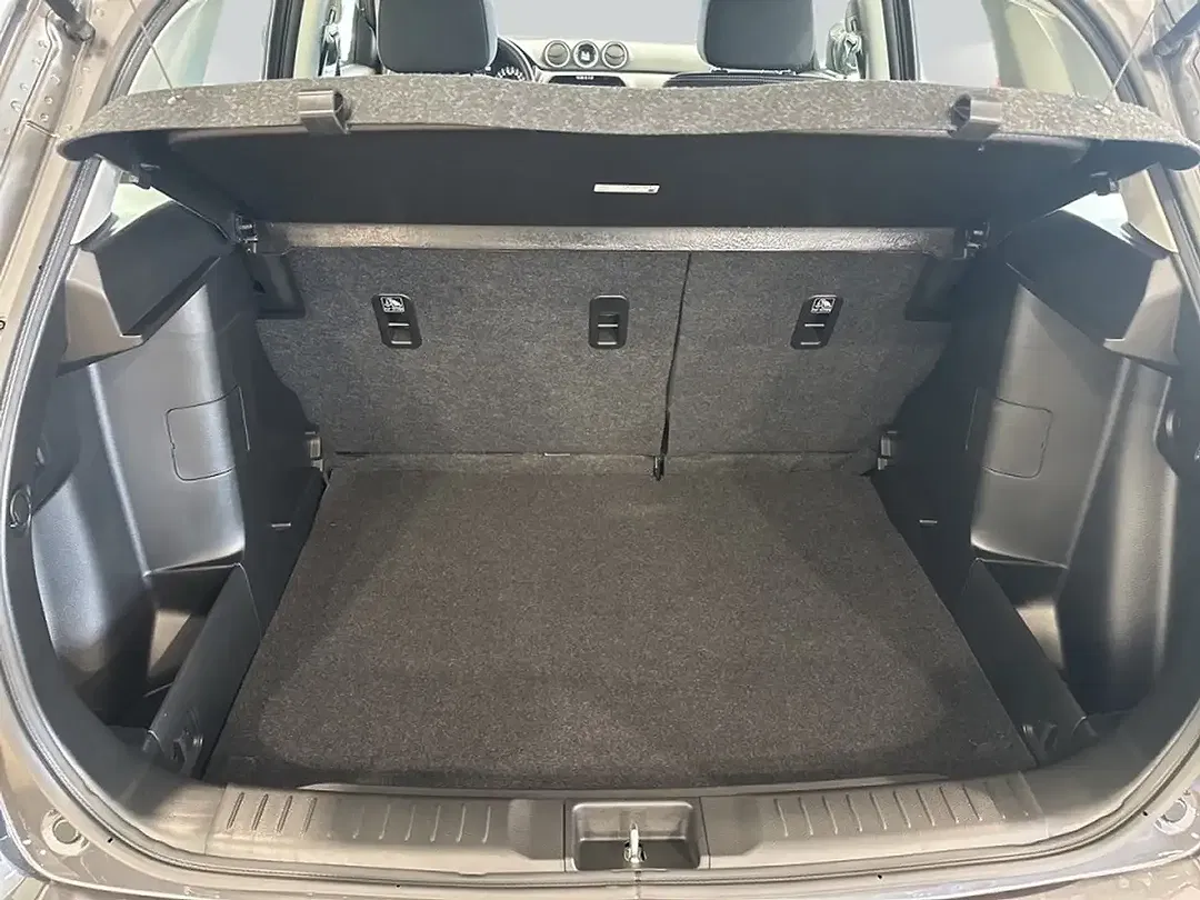 Suzuki Vitara - Thumbnail 11