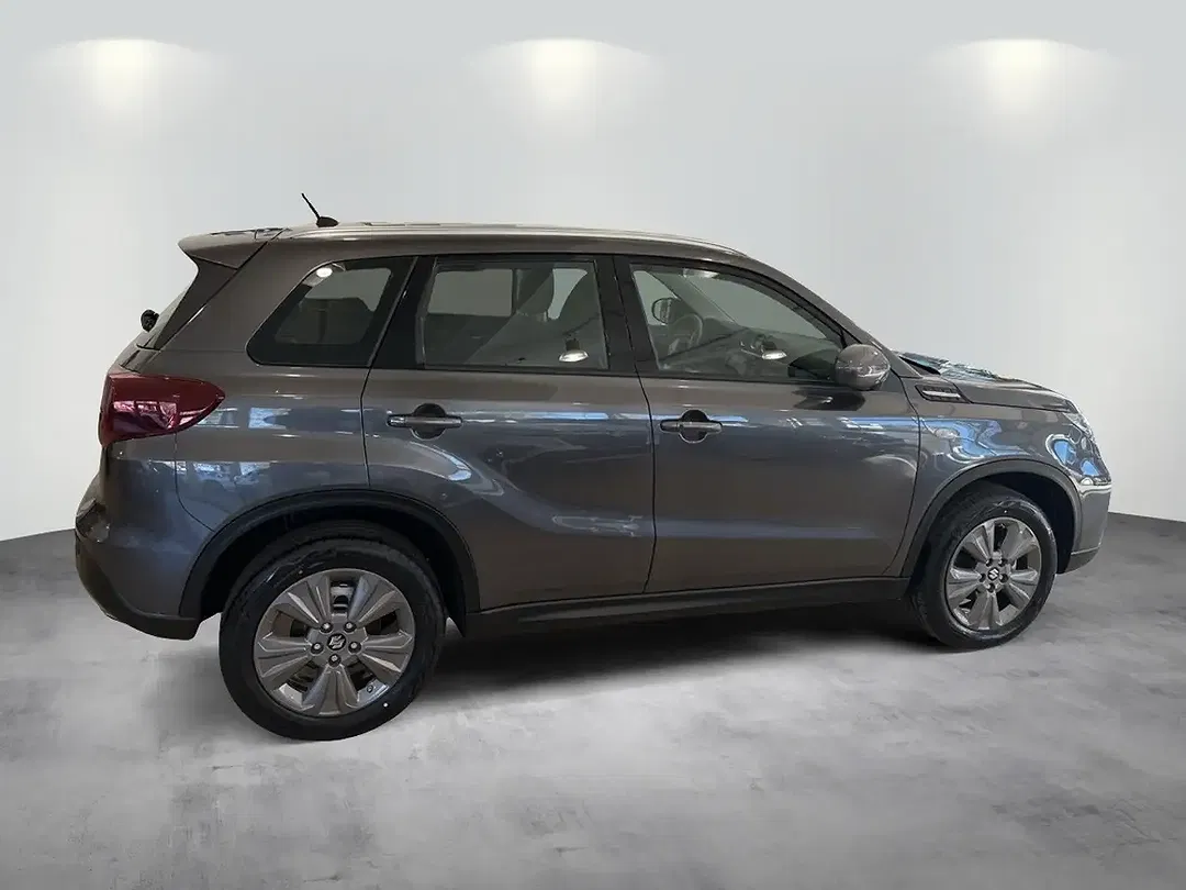 Suzuki Vitara - Thumbnail 5