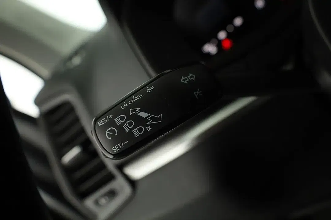 Skoda Karoq - Thumbnail 10