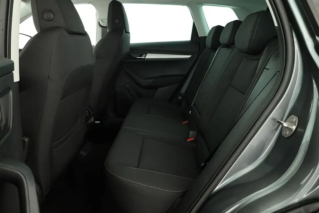 Skoda Karoq - Thumbnail 12