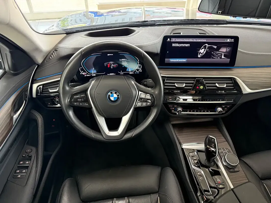 BMW 545 - Thumbnail 8
