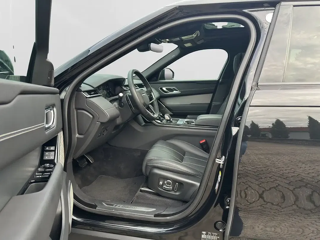 Land Rover Range Rover Velar - Thumbnail 11