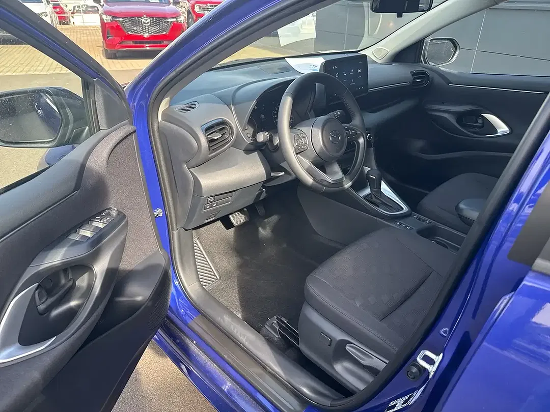 Mazda 2 - Thumbnail 11
