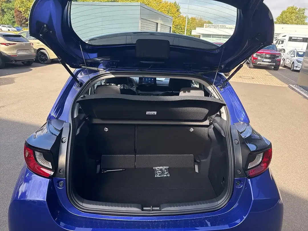 Mazda 2 - Thumbnail 8
