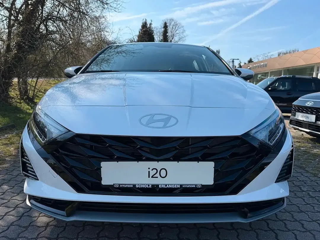 Hyundai i20 - Thumbnail 2