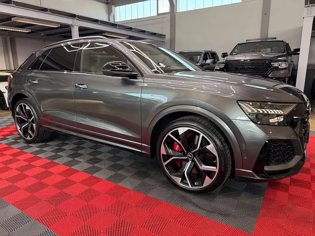 Audi RS Q8 - Thumbnail 12