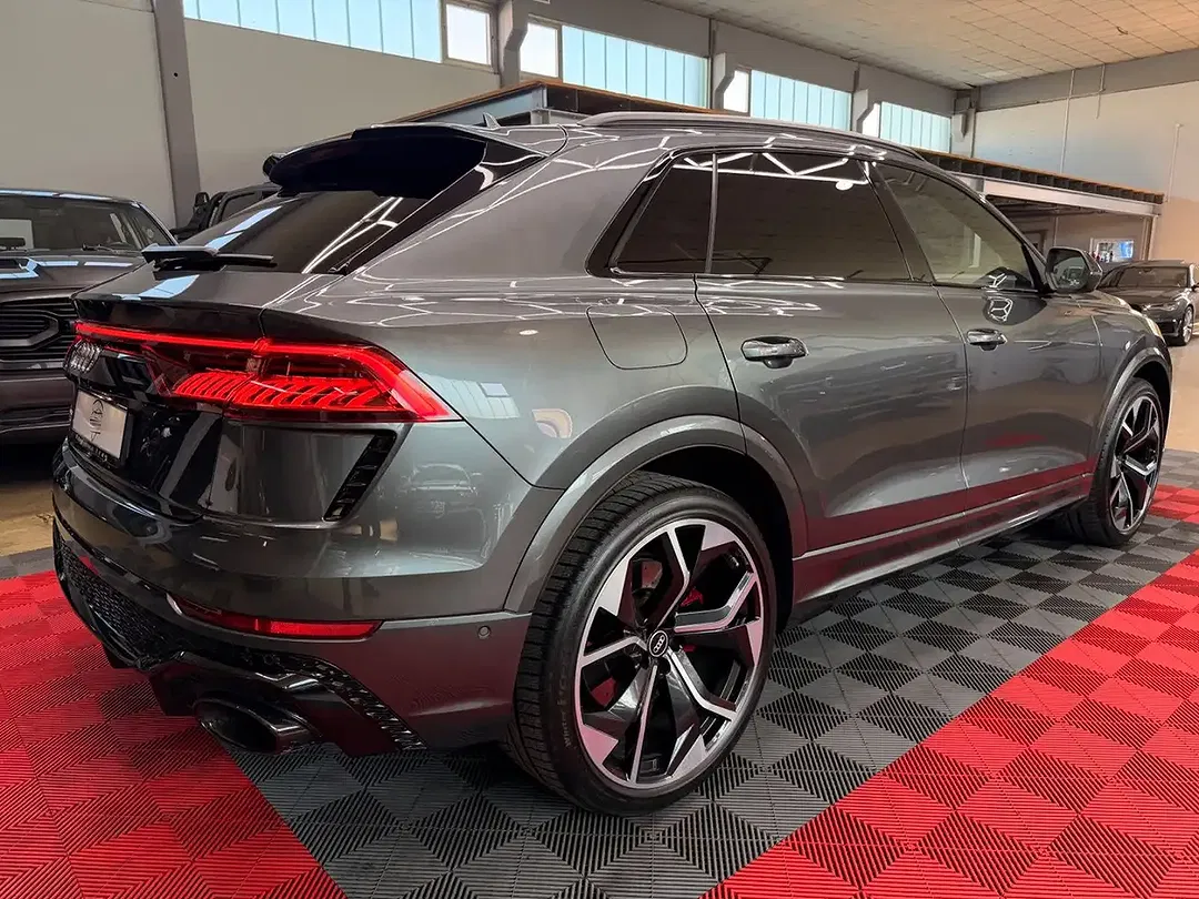 Audi RS Q8 - Thumbnail 9