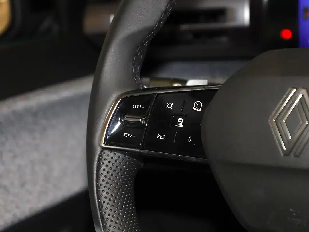 Renault Clio - Thumbnail 10
