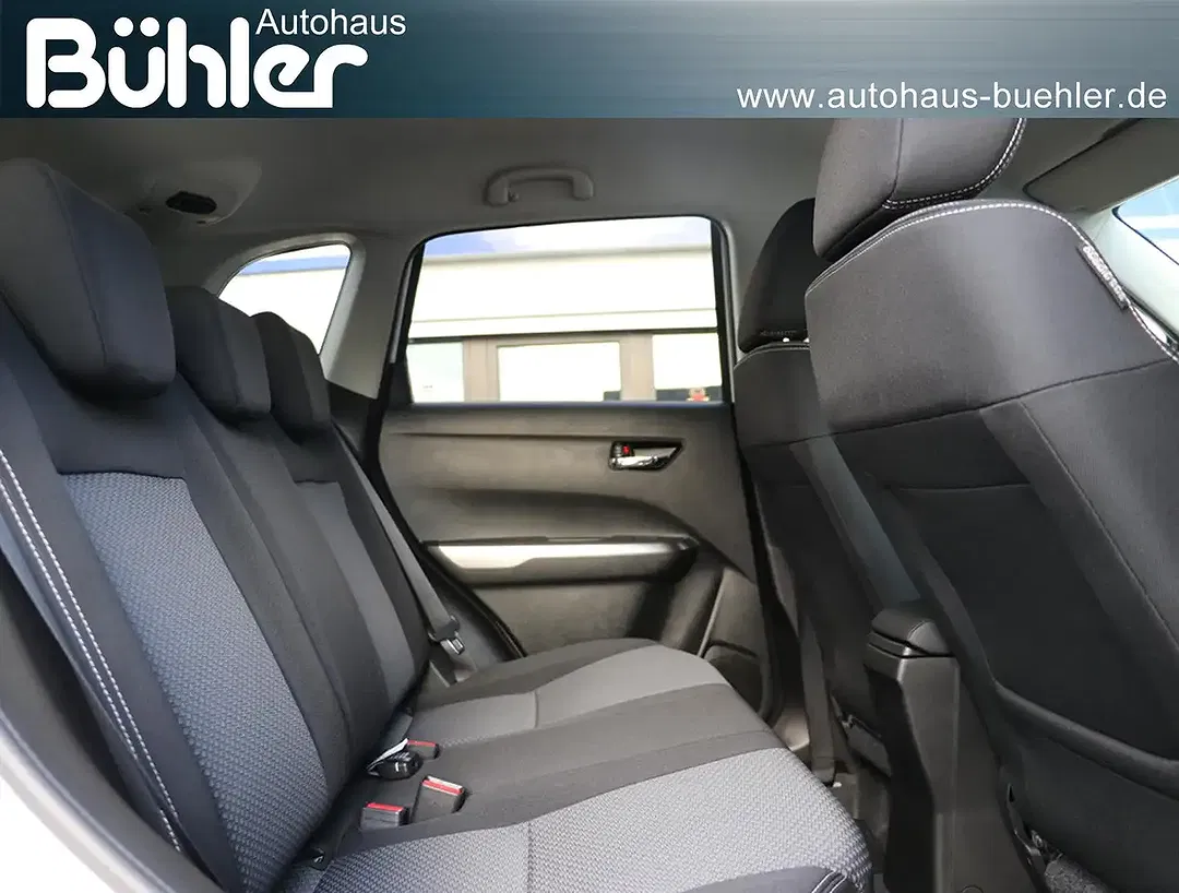 Suzuki Vitara - Thumbnail 13