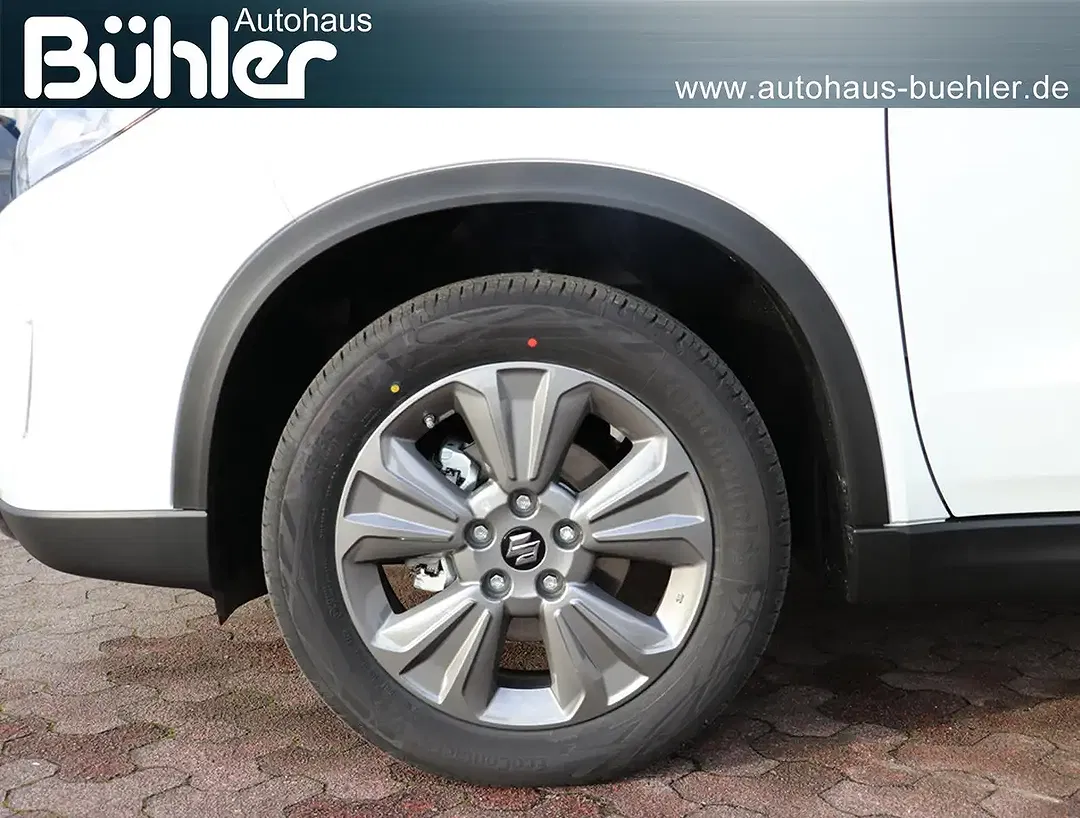 Suzuki Vitara - Thumbnail 3