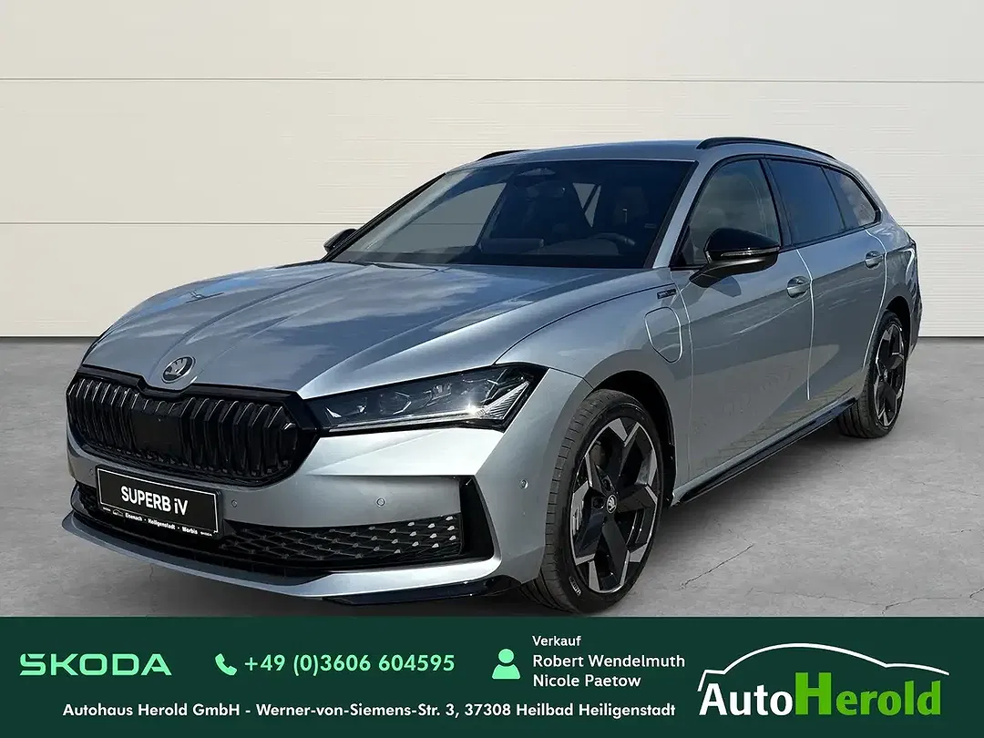 Skoda Superb - Thumbnail 1