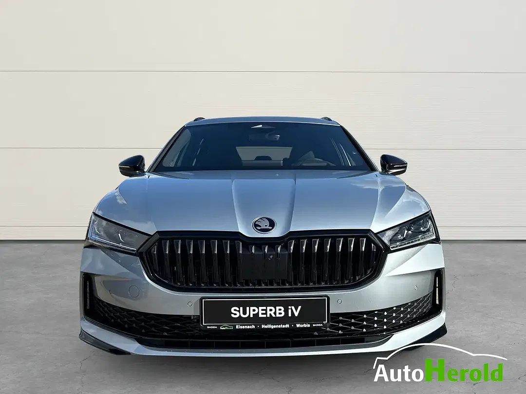 Skoda Superb - Thumbnail 2