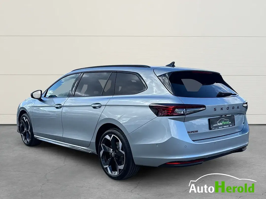 Skoda Superb - Thumbnail 5