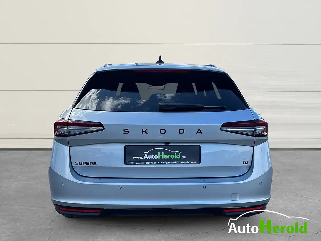 Skoda Superb - Thumbnail 6