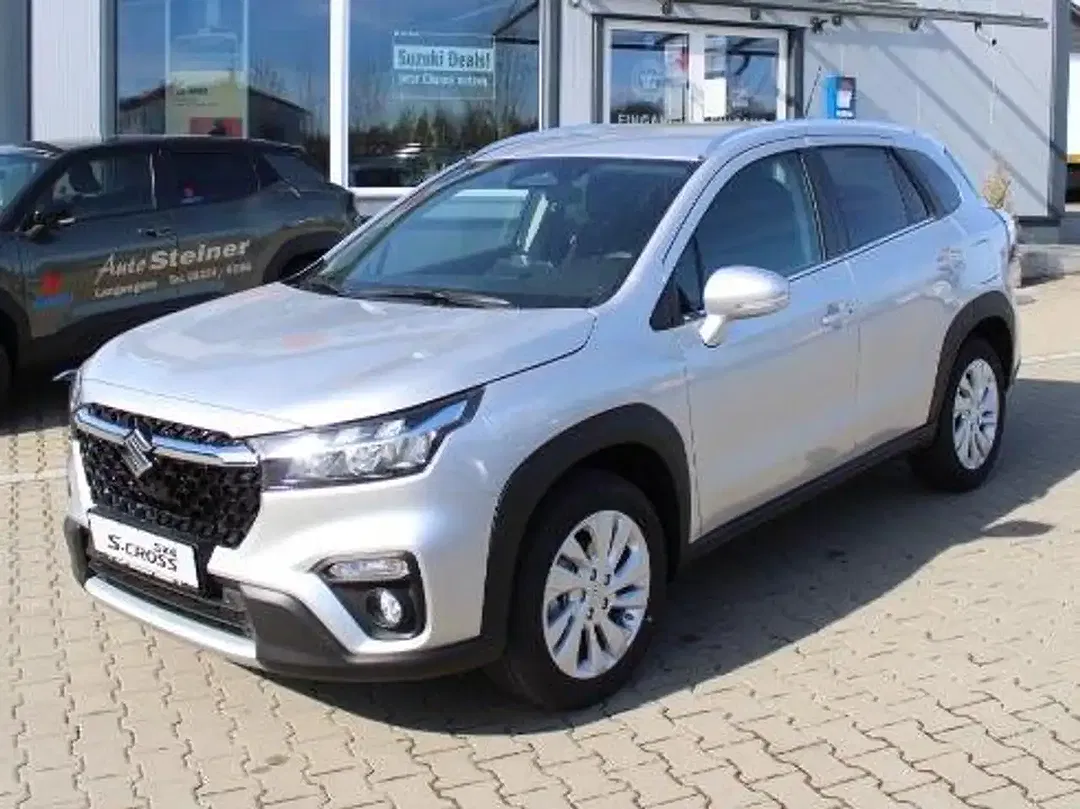 Suzuki S-Cross - Thumbnail 1