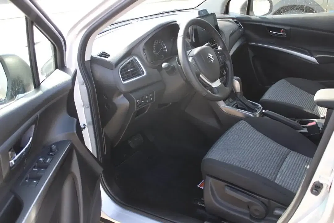 Suzuki S-Cross - Thumbnail 5