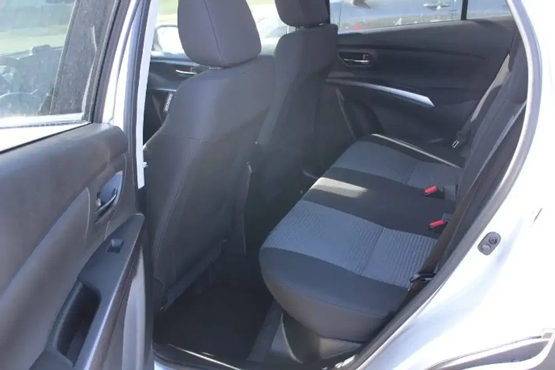 Suzuki S-Cross - Thumbnail 6