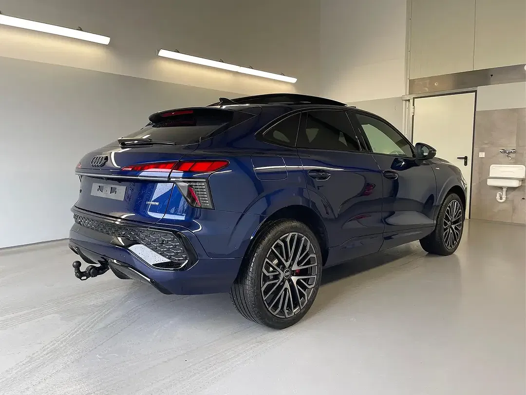 Audi Q3 - Thumbnail 4