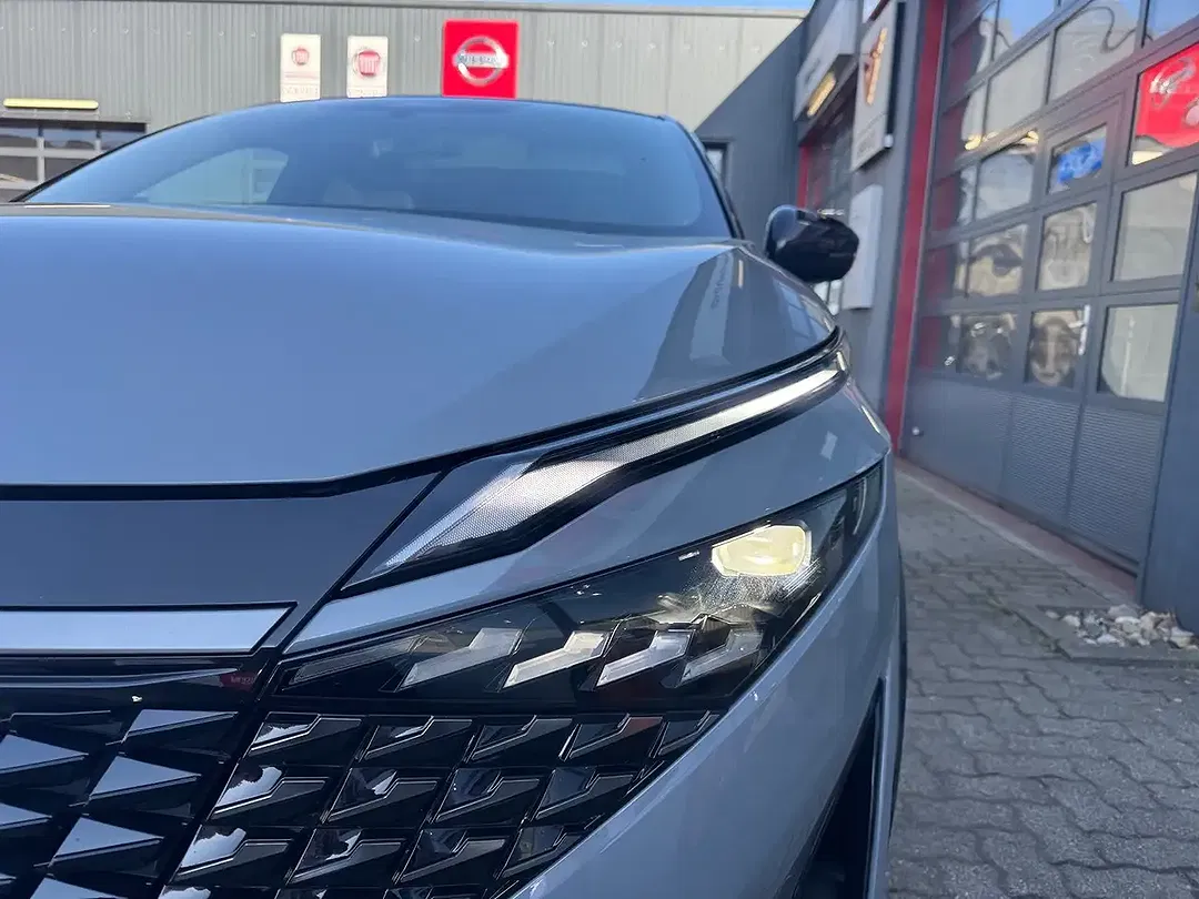 Nissan Qashqai - Thumbnail 6