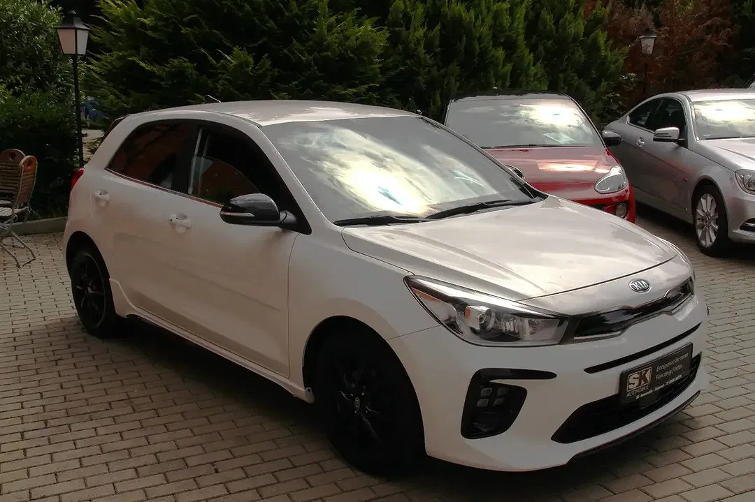 Kia Rio - Thumbnail 4