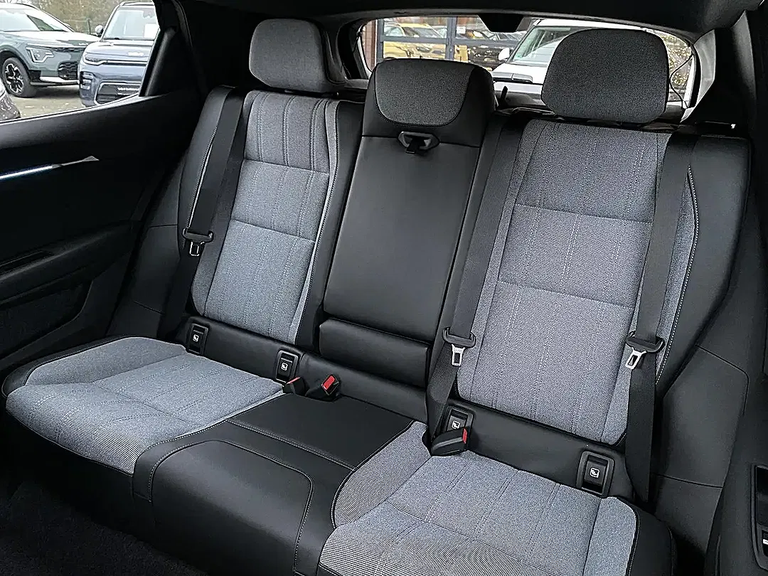 Mitsubishi Eclipse Cross - Thumbnail 15