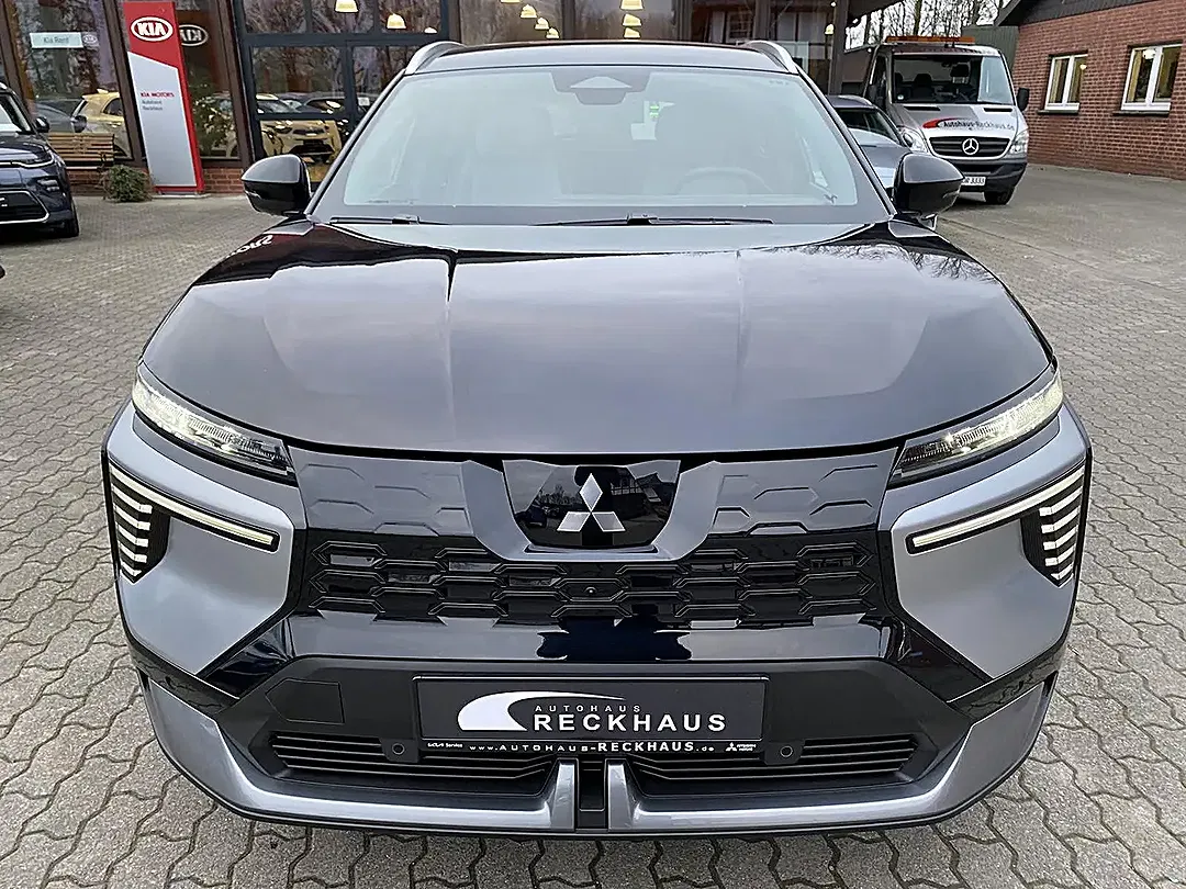 Mitsubishi Eclipse Cross - Thumbnail 3