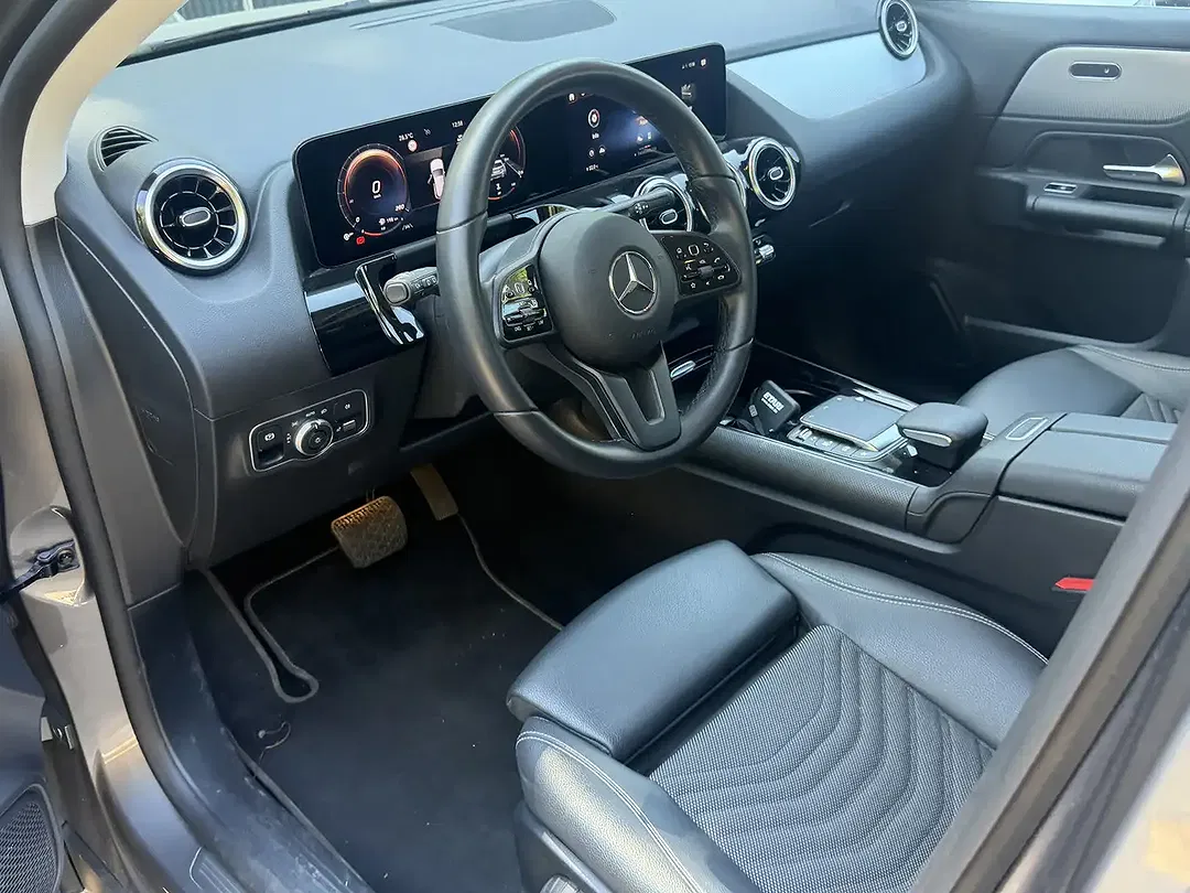 Mercedes-Benz GLA 180 - Thumbnail 7